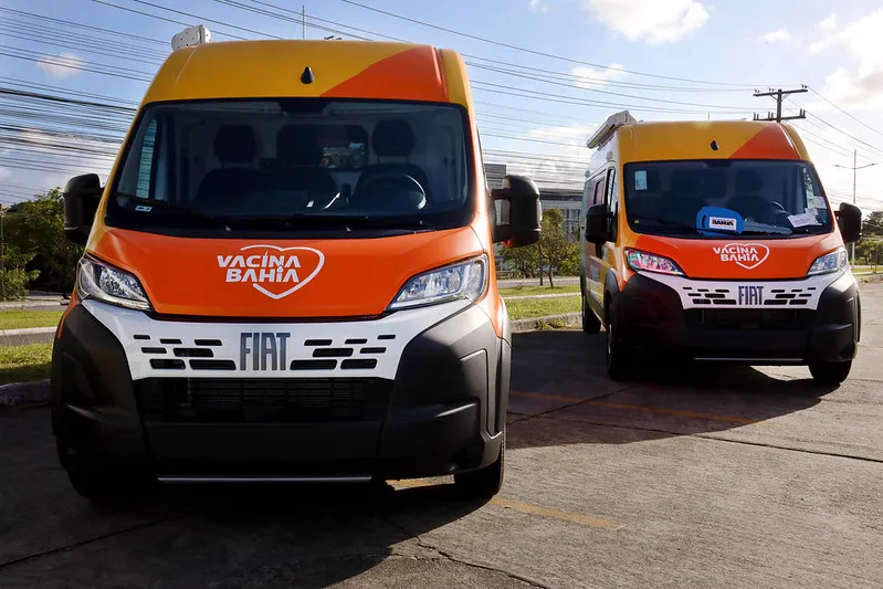 Bahia amplia cobertura vacinal com entrega de vacimóveis para Alagoinhas e Feira de Santana