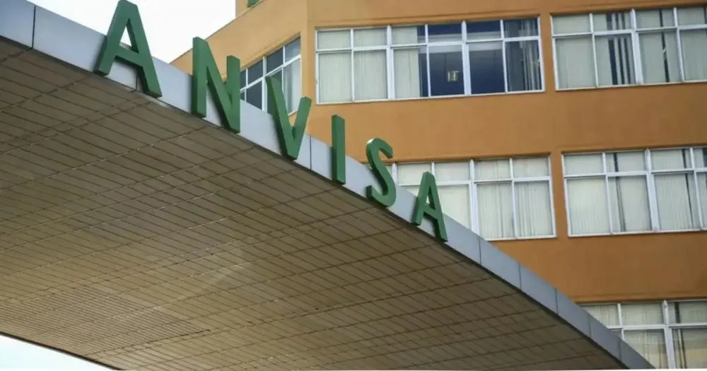 Brasil vai importar 2.600 frascos de Fomepizol para casos de intoxicação por metanol