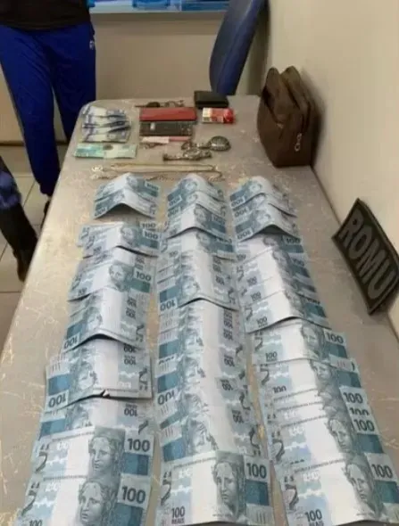 Guarda Civil Municipal apreende R$ 4,2 mil em notas falsas e prende quatro homens na Bahia