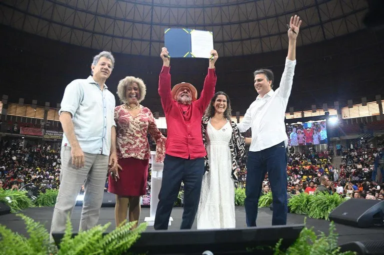 Educação e esperança: Lula lança novo edital da CPOP e motiva estudantes em aulão do Enem