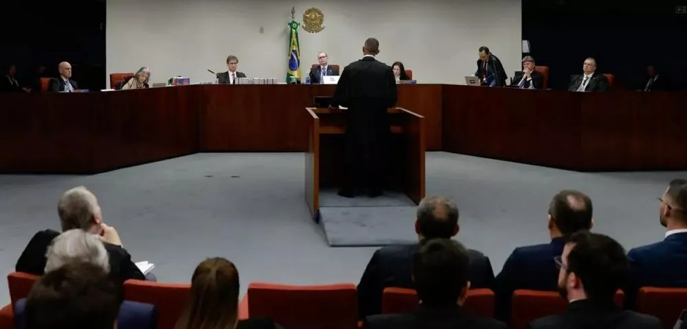 Defesas de Bolsonaro planejam novos recursos no STF após publicação do acórdão