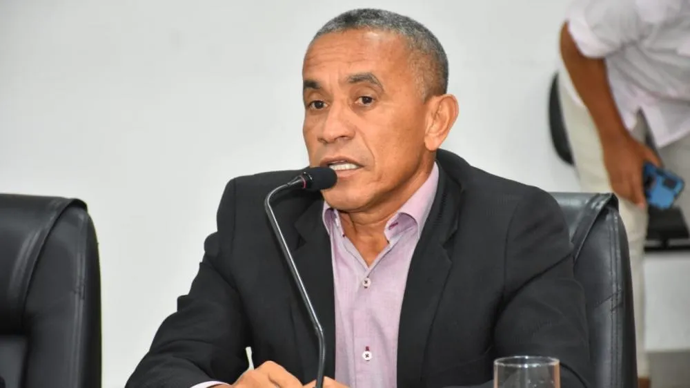 Vereador Bebé acompanha SAAE em ação que identifica contaminação em poço do Riacho da Guia