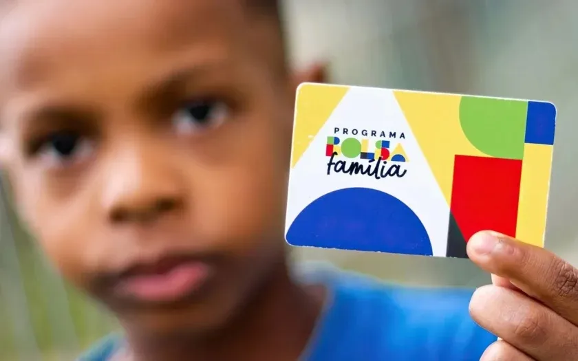 Bolsa Família paga beneficiários com NIS de final 6 nesta segunda-feira