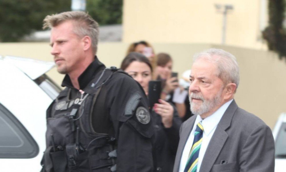 'Rodrigo Hilbert da PF' quer contar em livro como foi convivência com Lula