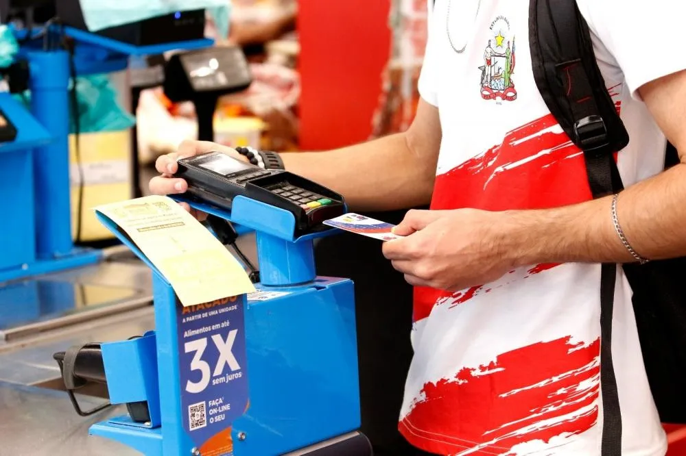 Bolsa Presença: Governo da Bahia paga benefício nesta quinta (15) para mais de 301 mil estudantes da rede estadual