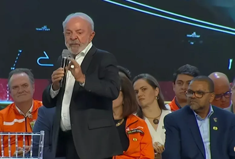 Lula: “Trump nos taxou? Não vou ficar chorando. Vou procurar quem compre”