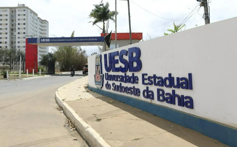 Curso de Medicina das universidades estaduais UESC e UESB conquistam nota máxima no Enamed 2025