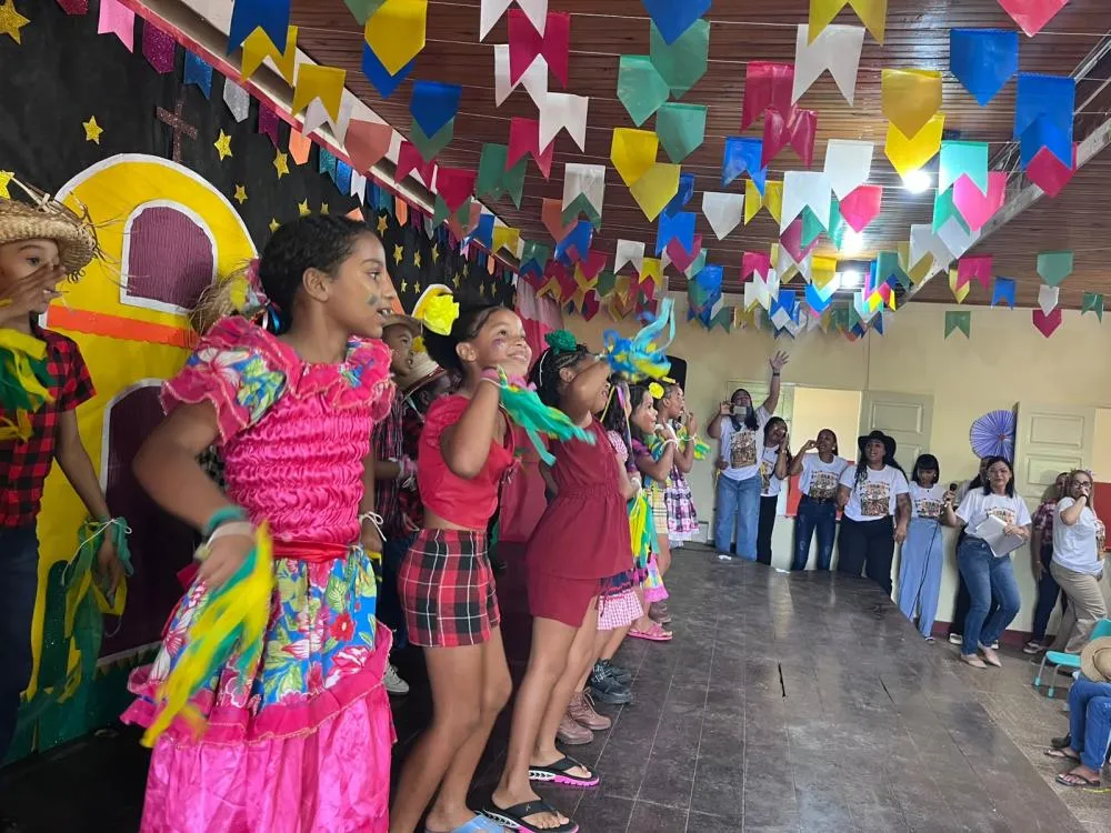 Comunidade se reúne para celebrar tradições no São João da Escola do Campo