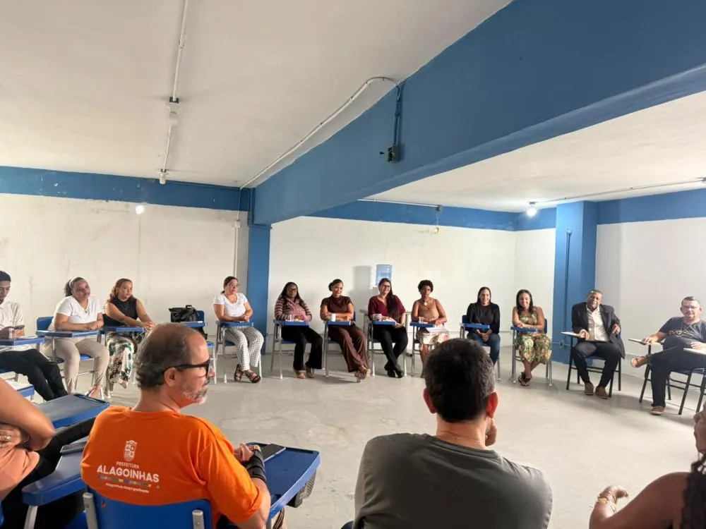 Encontro debate racismo estrutural e fortalece atendimento humanizado no serviço público de Alagoinhas