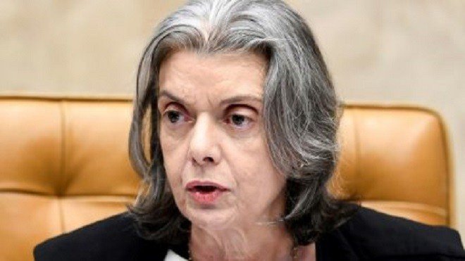 Cármen Lúcia manda TRF-4 soltar presos por condenação em 2ª instância