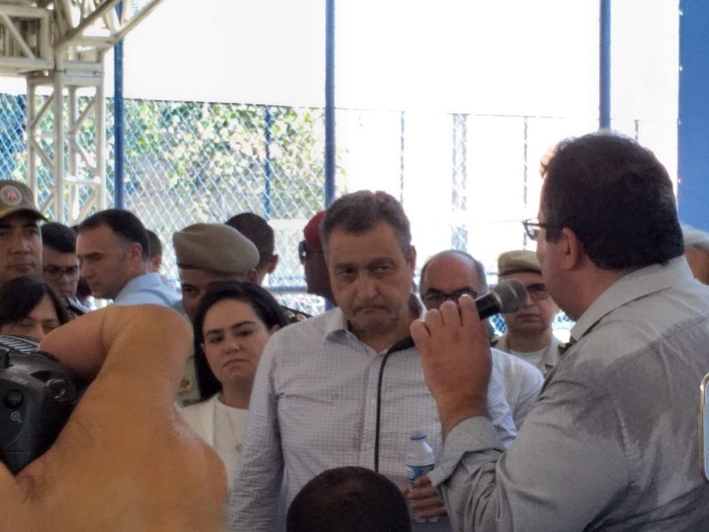 Governador da Bahia passa mal e é atendido por Samu durante evento