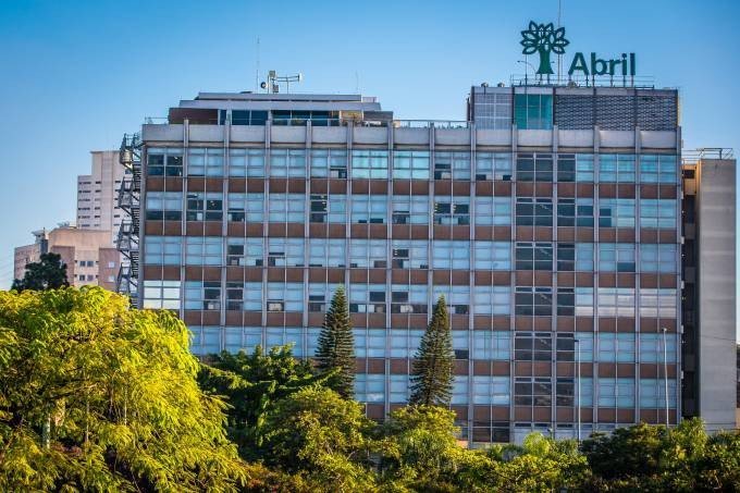 Abril conclui venda de EXAME