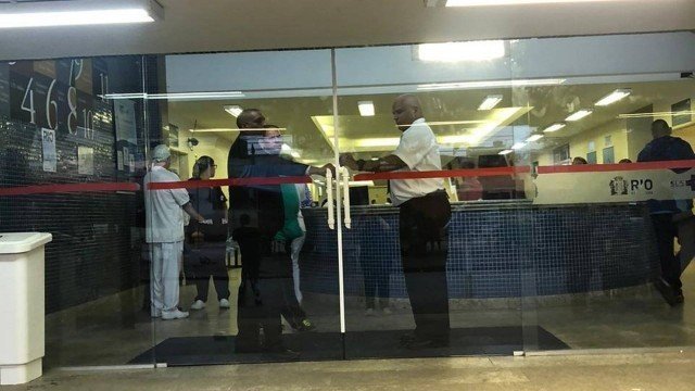 Hospital Municipal Albert Schweitzer fecha as portas por falta de insumos e pessoal