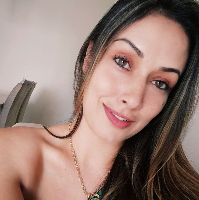 Homem mata a ex a tiros dentro de loja de pneus e depois se mata