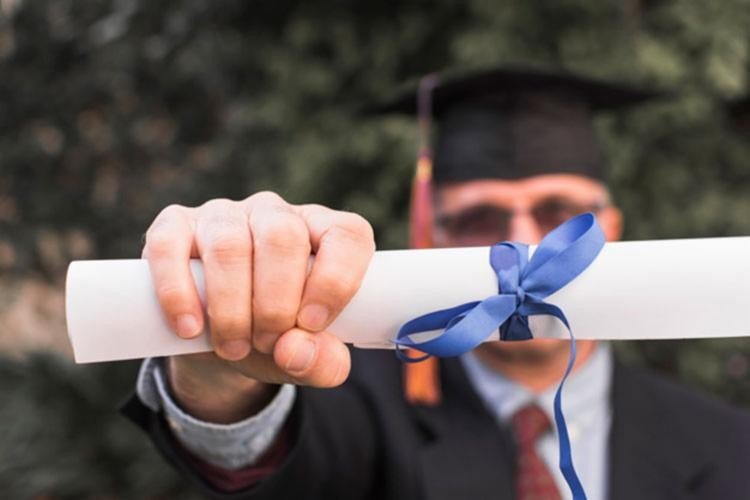 MEC anuncia versão digital de diplomas