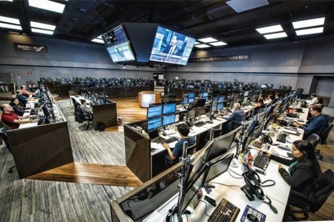 Com juros, PIB e risco Brasil, o Ibovespa chegará aos 115 mil pontos?