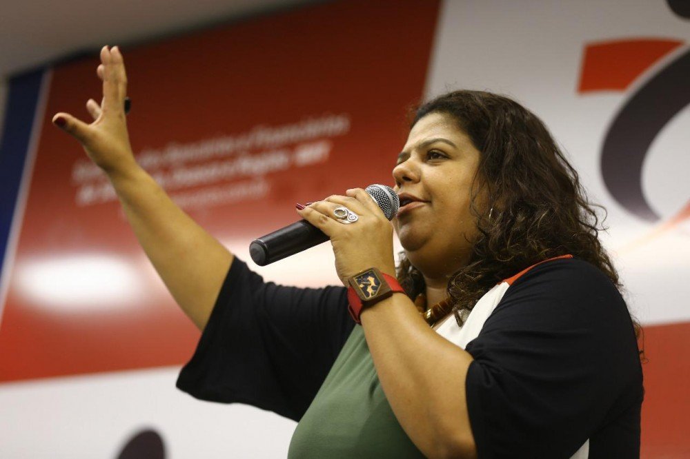 Bancários têm vitória contra a MP 905, de Bolsonaro; manterão atuais jornadas de trabalho