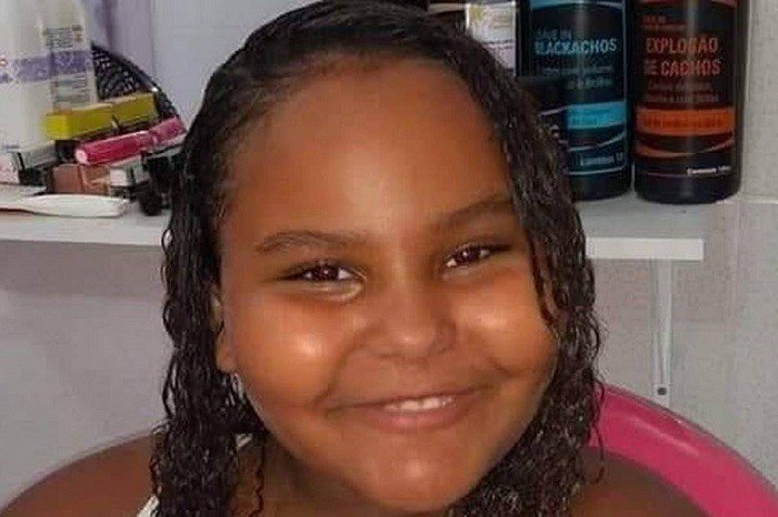 Delegacia fará simulação da morte de Anna Carolina, vítima de bala perdida