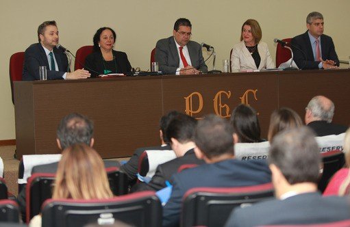 Mais de 20 estados discutem em Salvador combate à sonegação fiscal