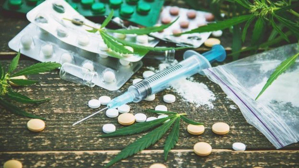 Em vez de reduzir danos, maconha pode piorar vício em cocaína e crack