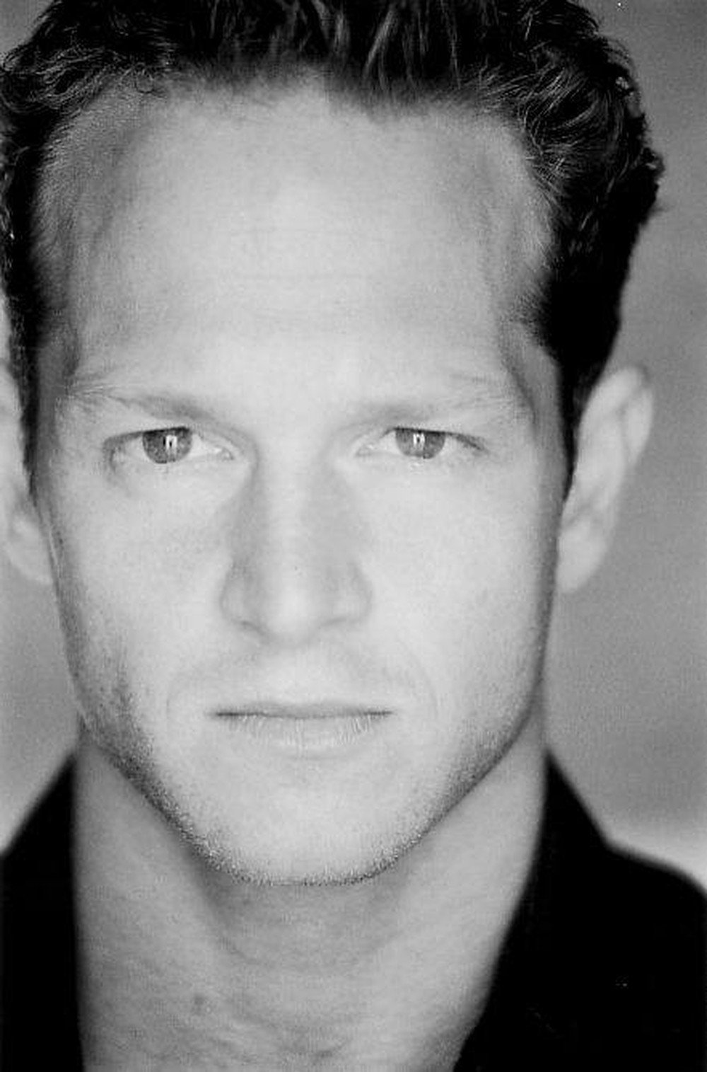 Stan Kirsch, ator da série 'Highlander', é encontrado morto