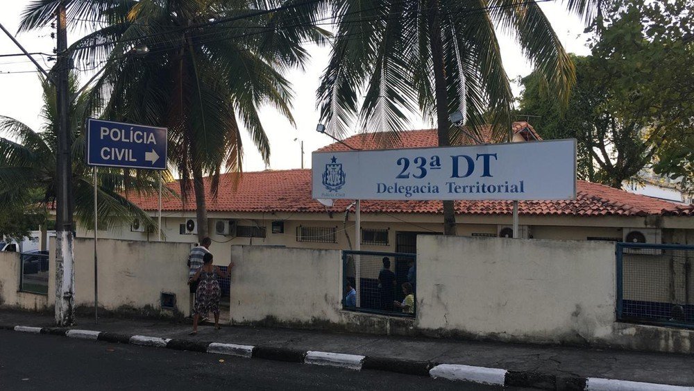 Mulher morre após ser espancada dentro de casa