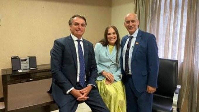 Regina Duarte aceita convite de Bolsonaro para Secretaria de Cultura