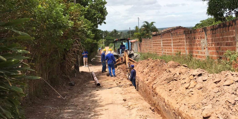 SAAE realiza instalação de redes coletoras e condominiais em Serra do Ouro