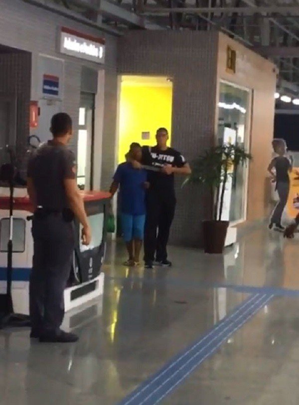 'Ele disse que tinha depressão e queria morrer', diz pedreiro feito refém no metrô