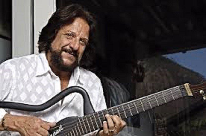 Corpo de Tunai é cremado no Rio; familiares e amigos se despediram do cantor e compositor