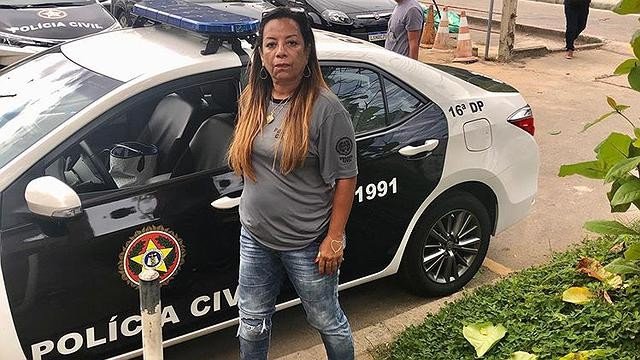 Delegada entrega cargo após operação contra milicianos no Rio