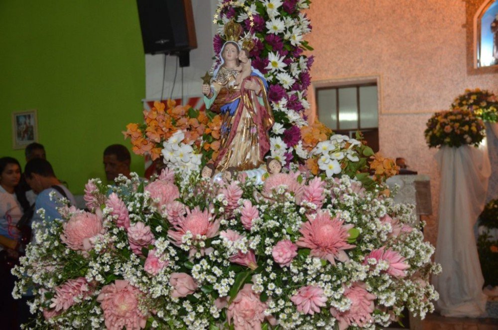 A tradicional festa de Nossa Senhora da Guia atraiu grande público