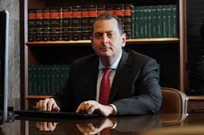 Juiz que mandou fazer buscas na casa de reitor: Judiciário não pode ter medo