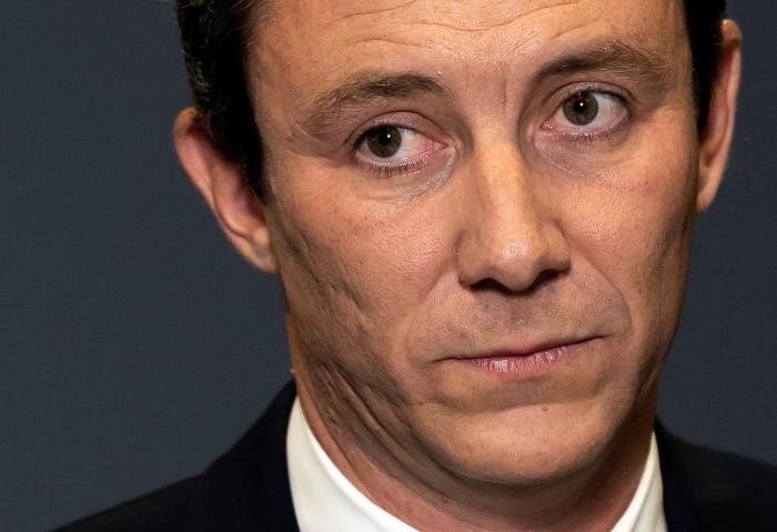 Candidato à prefeitura de Paris desiste da disputa após divulgação de vídeo sexual