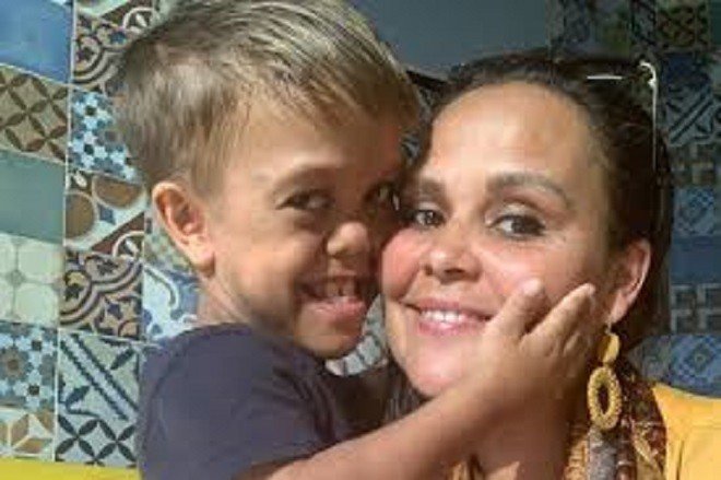 Menino de 9 anos que sofre bullying pede corda para se enforcar e mãe desaba