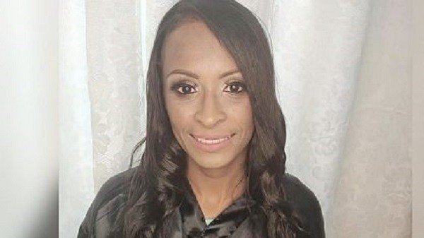 Filha presencia mãe ser assassinada com 20 facadas