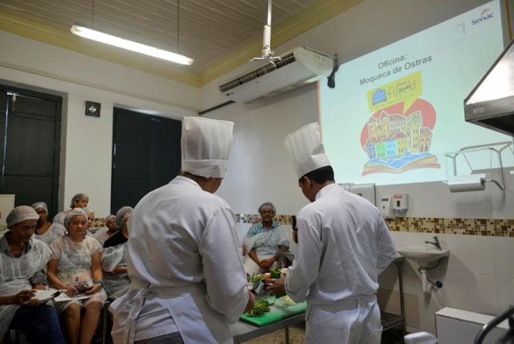 Feira de Profissões em 08 cidades da Bahia