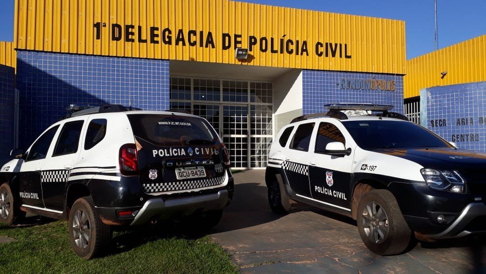 Jovem morre baleada na cabeça e polícia apura se vítima foi morta por 'engano'