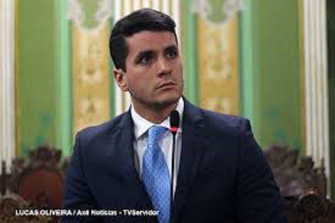 Rui precisa zerar ICMS para importação de máscaras e álcool gel.