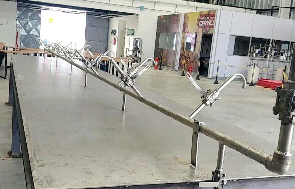 Coronavírus: Cimatec Park monta linha de envasamento de álcool líquido 70