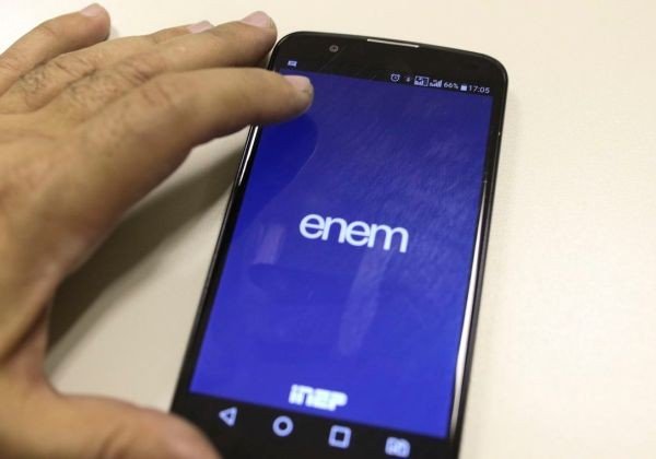 Enem: PDT pede ao STF que adie cronograma por causa de pandemia