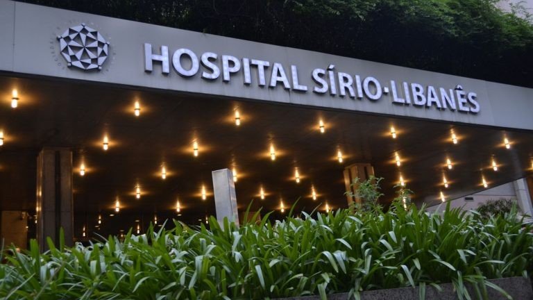 Sírio-Libanês proibiu presença de médicos em reunião de Bolsonaro que excluiu Mandetta