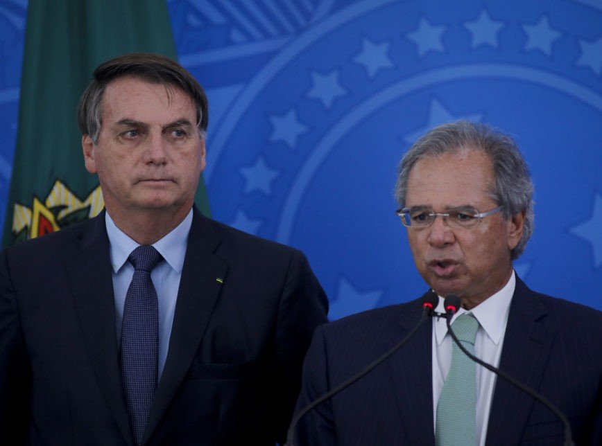 Agindo como age, Bolsonaro corre riscos de não salvar vidas nem a economia