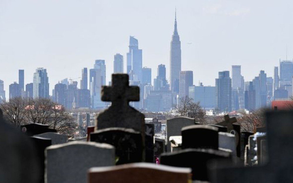 Coronavírus: Nova York vive drama com necrotérios lotados e hospitais de campanha