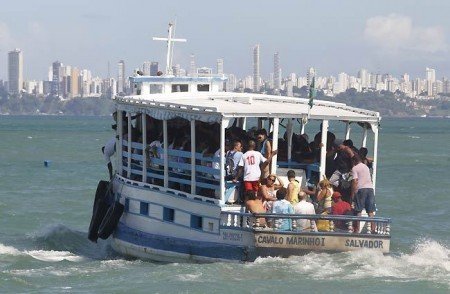 Acidente com embarcação na travessia Salvador x Mar Grande