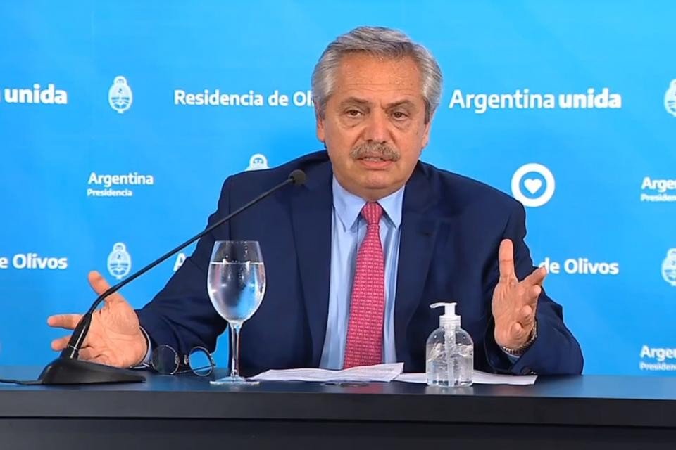 Alberto Fernández estende quarentena na Argentina: “Melhor ter mais 10% de pobres do que 100 mil mortos”