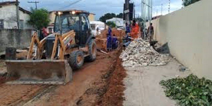 Após conclusão de serviço na obra de macrodrenagem, SAAE finaliza reparo de adutora; normalização do abastecimento ocorre de maneira gradual