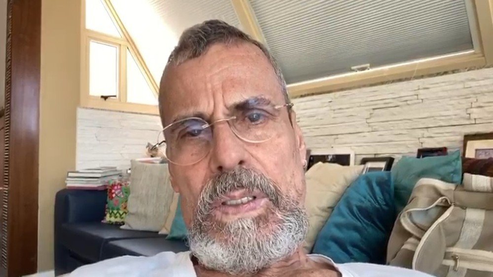 Carlinhos de Jesus diz que ele e mulher contraíram Covid-19: 'É avassalador'