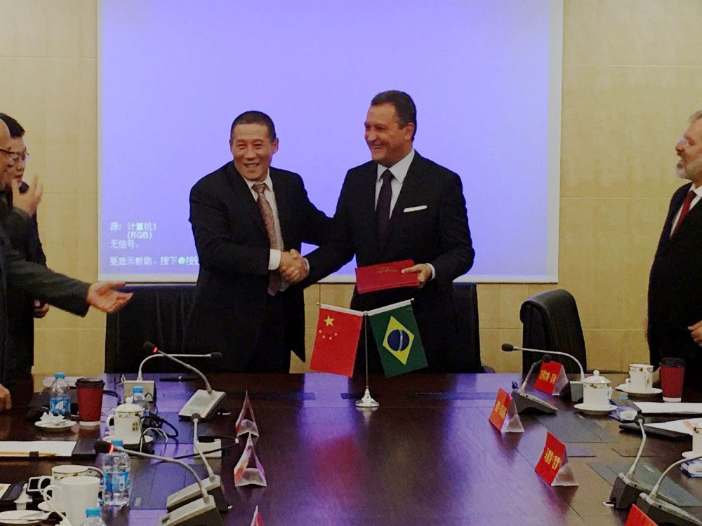 Rui desembarca em Kiev e dá início à terceira missão internacional nesta segunda
