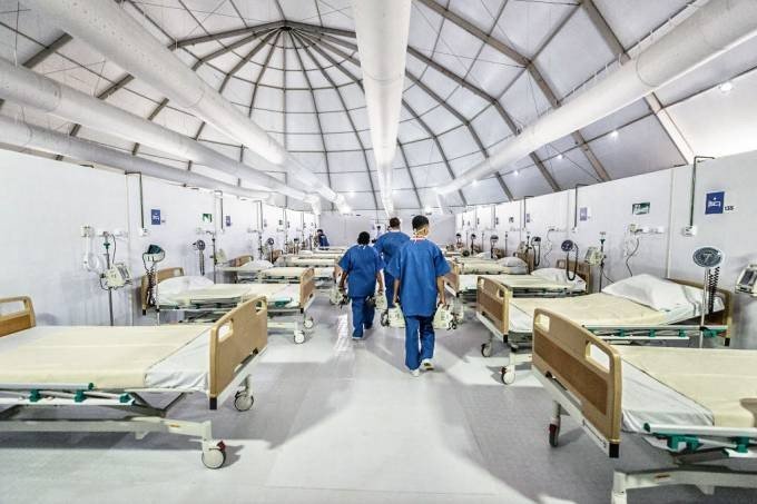 Com 84 mil casos e 6 mil mortes, Brasil vira um polo global da Covid-19